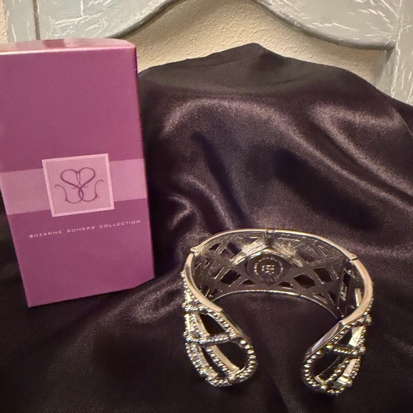 Suzanne Somers Silver Crystal Lattice Bracelet Watch - Picture 5 of 6